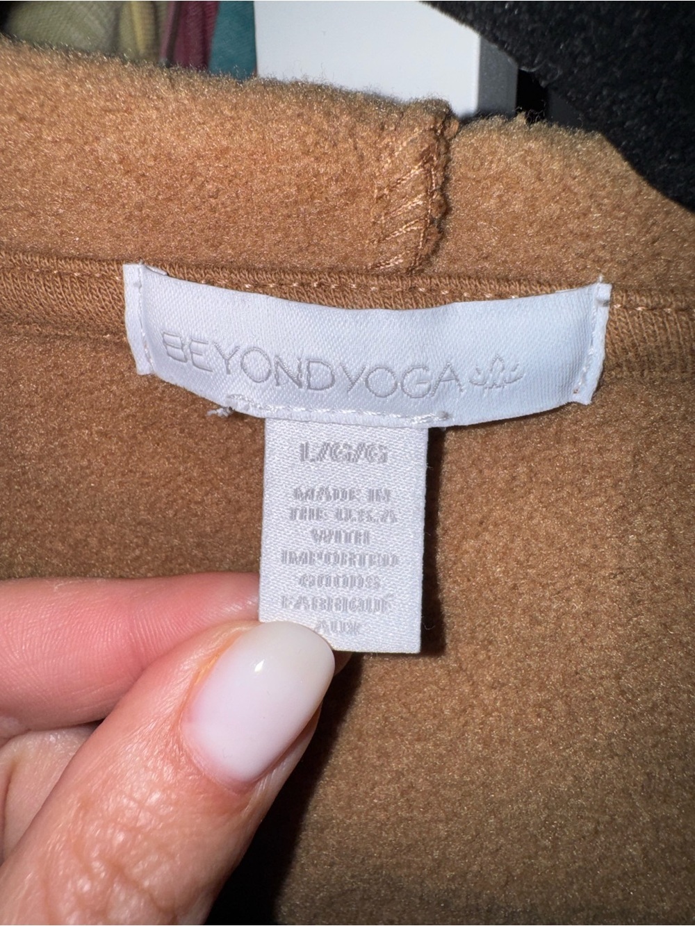 Beyond Yoga camel brown fleece top with label visible - Picture 2 of 3